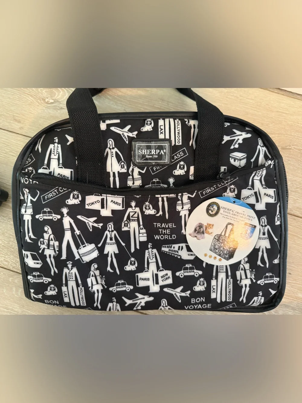 New Sherpa brand carrier Travel Tote for small cats or dogs.
